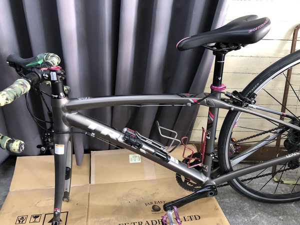 大阪市西区Z様　自転車修理フロントフォーク